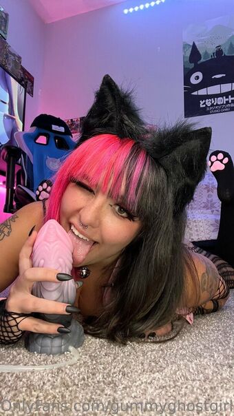 Gummyghostgirl Nude Leaks OnlyFans Photo 31