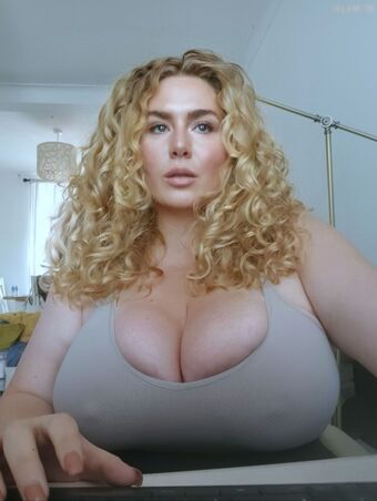 Honeybgoddess Nude Leaks OnlyFans Photo 14