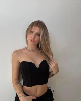 Jasmindres Nude Leaks OnlyFans Photo 4