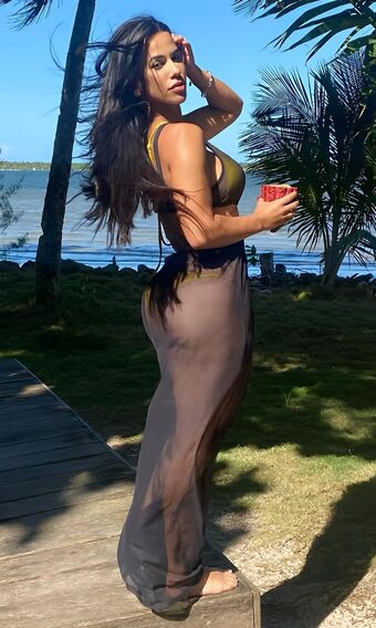 Larissa Tomasia Nude Leaks OnlyFans Photo 71