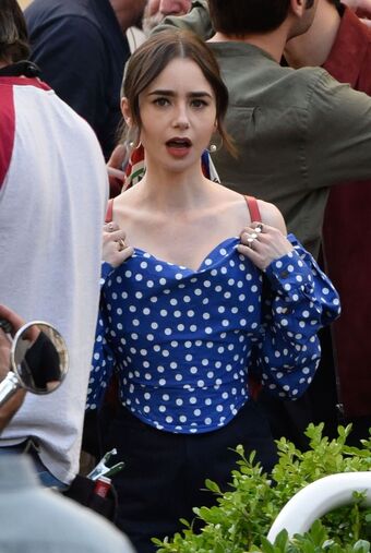 Lily Collins Nude Leaks OnlyFans Photo 138