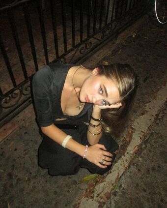 Lizzy Greene Nude Leaks OnlyFans Photo 31