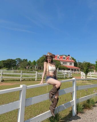 Lovelynnboo Nude Leaks OnlyFans Photo 35