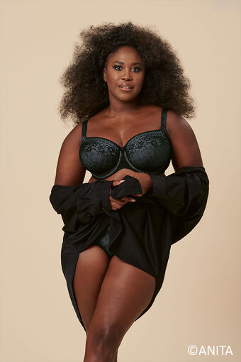 Motsi Mabuse Nude Leaks OnlyFans Photo 15