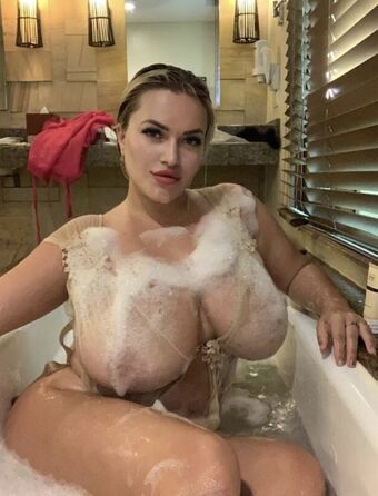 Olyria Roy Nude Leaks OnlyFans Photo 26