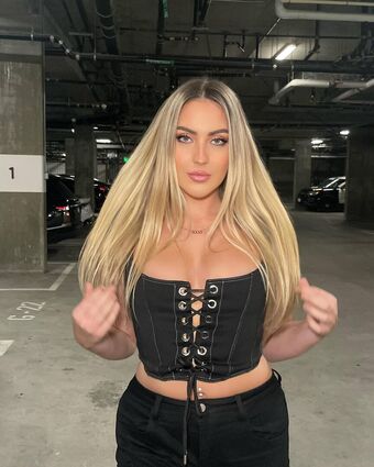 Olivia Nelson Nude Leaks OnlyFans Photo 14
