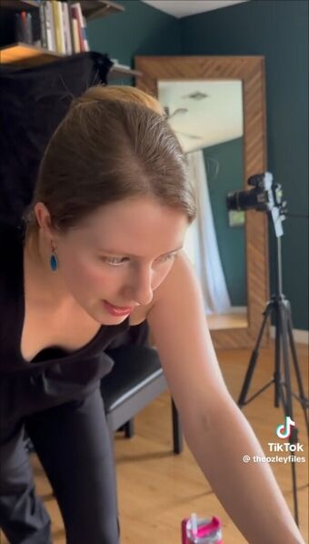 Ozley ASMR Nude Leaks OnlyFans Photo 9