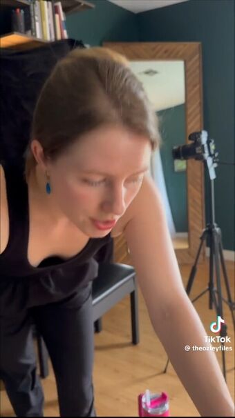 Ozley ASMR Nude Leaks OnlyFans Photo 8