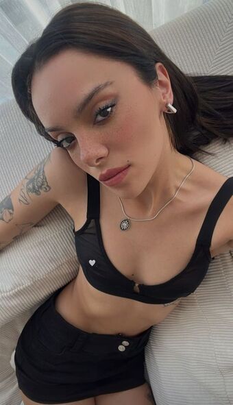 Pelinay İgit Nude Leaks OnlyFans Photo 32