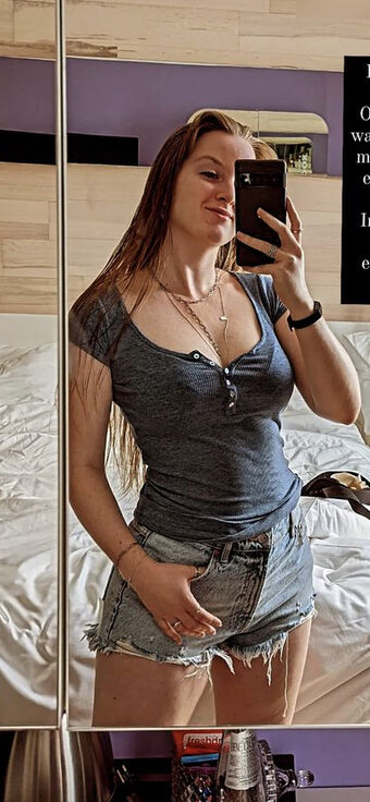 RayaOnAir Nude Leaks OnlyFans Photo 4