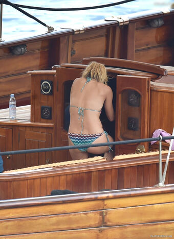 Sienna Miller Nude Leaks OnlyFans Photo 59