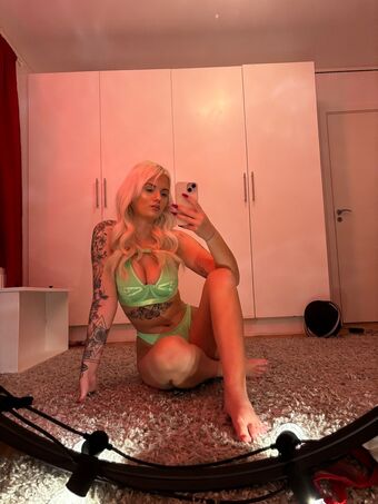 SwedishJossanQueen Nude Leaks OnlyFans Photo 6