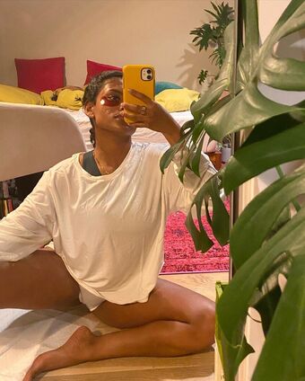 Yamini Nambimadom Nude Leaks OnlyFans Photo 7