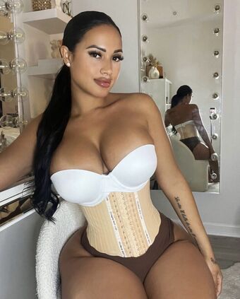 Yineth Moreno / Yinethcolombiana / yinethmoreno_ Nude Leaks OnlyFans  – Leaked Models