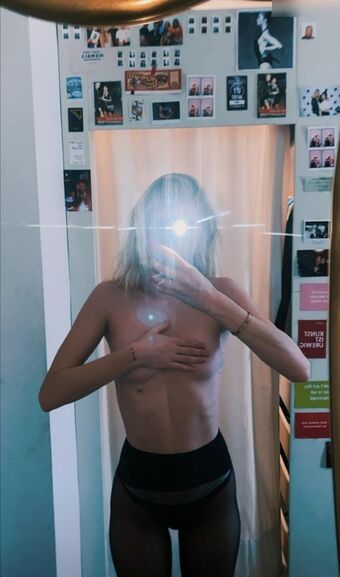 Zoesalome Nude Leaks OnlyFans Photo 2