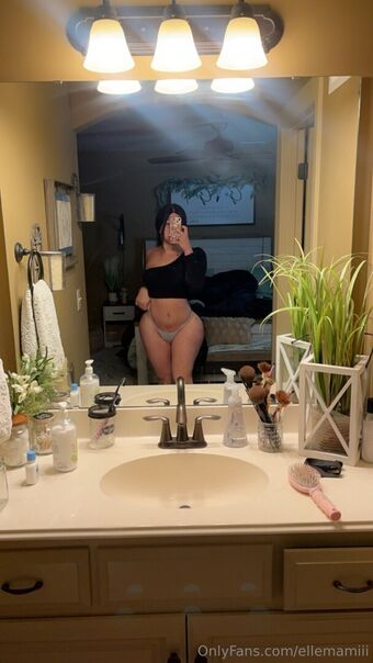 ellemamiii Nude Leaks OnlyFans Photo 39