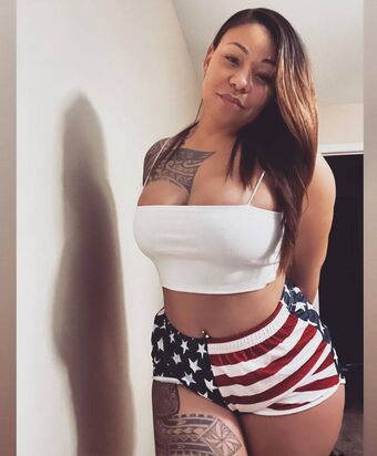 AJ Perry Nude Leaks OnlyFans Photo 4