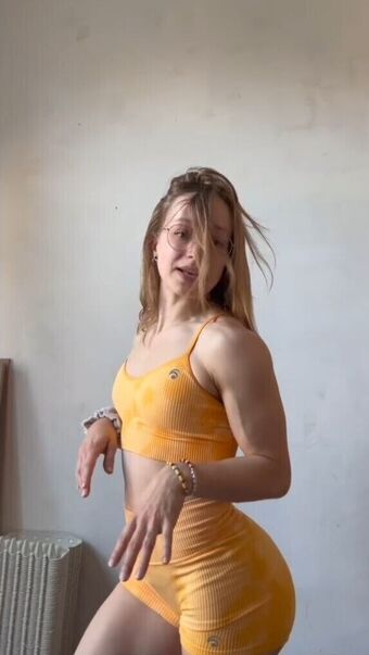 Aline Dessine Nude Leaks OnlyFans Photo 54