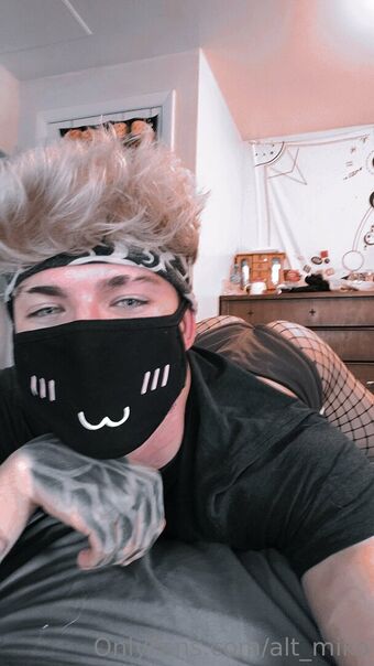 alt_miko Nude Leaks OnlyFans Photo 10