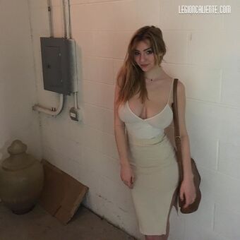 Anneleeze Nude Leaks OnlyFans Photo 21