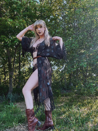 April Gloria Nude Leaks OnlyFans Photo 97