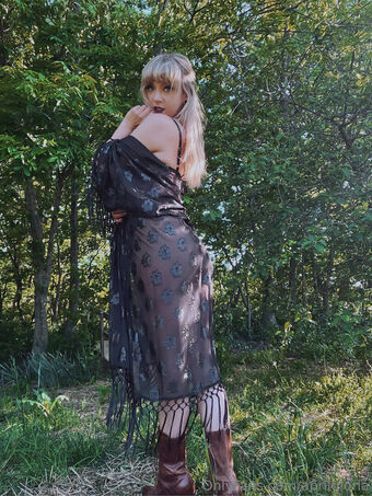 April Gloria Nude Leaks OnlyFans Photo 102