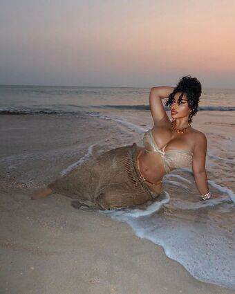 Carmela Habibi Nude Leaks OnlyFans Photo 31