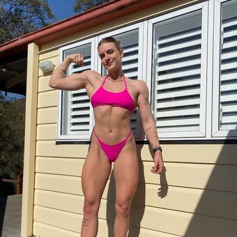 Charlotte Chant Nude Leaks OnlyFans Photo 5