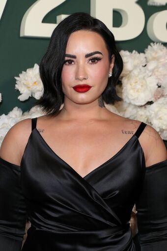 Demi Lovato Nude Leaks OnlyFans Photo 310