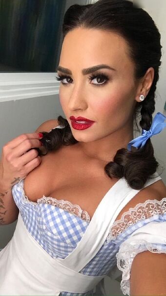 Demi Lovato Nude Leaks OnlyFans Photo 303