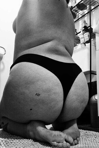 haylieeeefrees / haylieejfree Nude Leaks OnlyFans  – Leaked Models