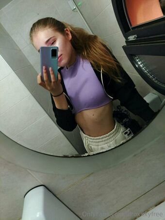 lilroxxxyfree Nude Leaks OnlyFans Photo 9