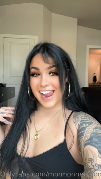 mormonnextdoor Nude Leaks OnlyFans Photo 19