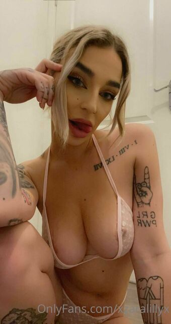 miaphilips Nude Leaks OnlyFans Photo 12