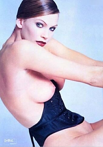 Natasha Henstridge / natashahenstridge Nude Leaks OnlyFans  – Leaked Models