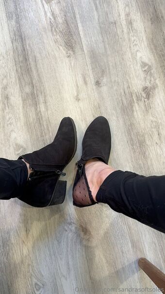 sandrasoftsoles Nude Leaks OnlyFans Photo 16