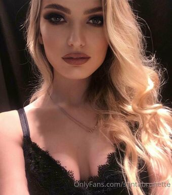 santabrunette Nude Leaks OnlyFans Photo 7