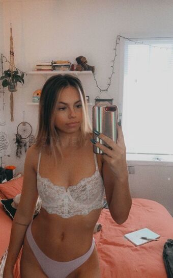 Sarah Jolz Nude Leaks OnlyFans Photo 20