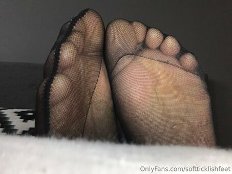 softticklishfeet Nude Leaks OnlyFans Photo 3