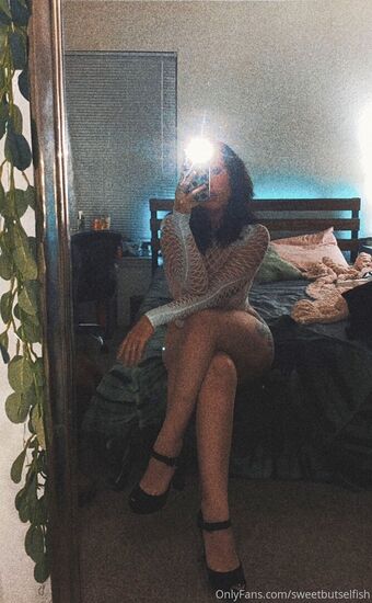 sweetbutselfish Nude Leaks OnlyFans Photo 9