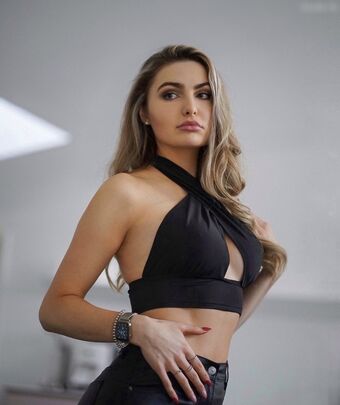 Vicces Nude Leaks OnlyFans Photo 18