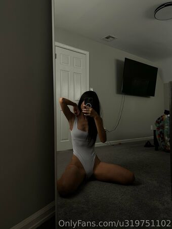 yunamoonx000 Nude Leaks OnlyFans Photo 12