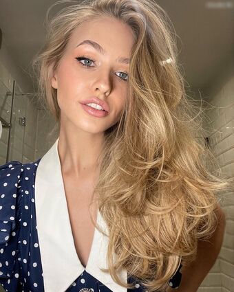 Alena Borovaya / borovusha Nude Leaks OnlyFans  – Leaked Models