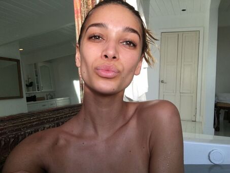 April Love Geary Nude Leaks OnlyFans Photo 61