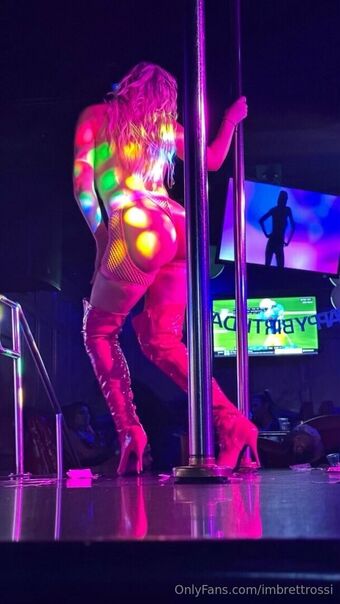 Brett Rossi Nude Leaks OnlyFans Photo 36