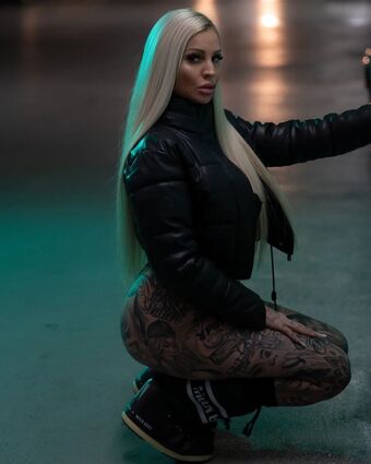 Cora Diamond Nude Leaks OnlyFans Photo 8