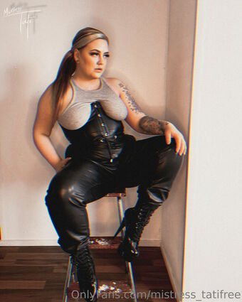 ella.tatifree / ellab86 Nude Leaks OnlyFans  – Leaked Models