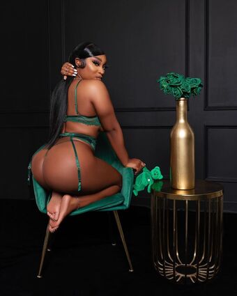 Erica Banks Nude Leaks OnlyFans Photo 3