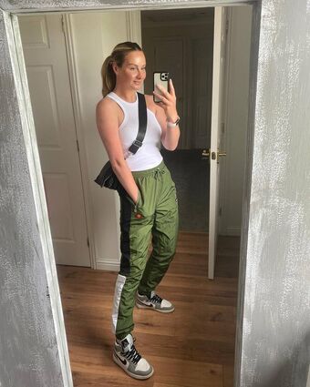 Fiona Isard / fionaisard Nude Leaks OnlyFans  – Leaked Models