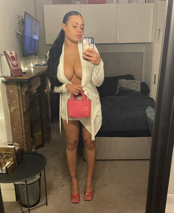 Indiasimay / indiasimayholder / ixdxia Nude Leaks OnlyFans  – Leaked Models